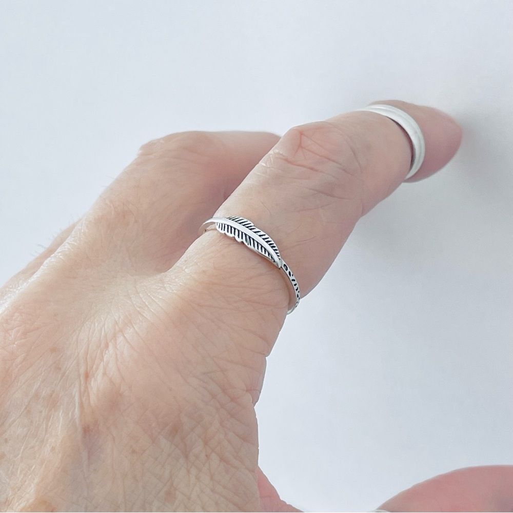 ❤️TOP SELLER❤️Sterling Silver Little Bird Feather Ring, Angels Wing Rings, Birds - Picture 13 of 14